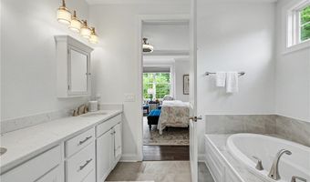 609 Burgess Cir, Aurora, OH 44202
