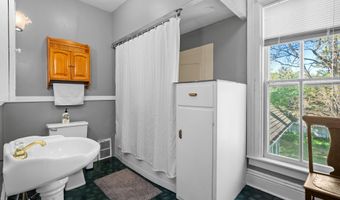 215 N Cedar St, Allegan, MI 49010