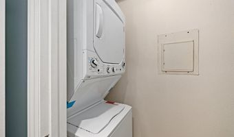 9939 Erma Rd 101, San Diego, CA 92131