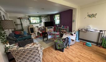 20 Moosehorn Rd, Abbot, ME 04406