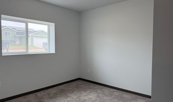 901 Bennington Dr, Box Elder, SD 57719