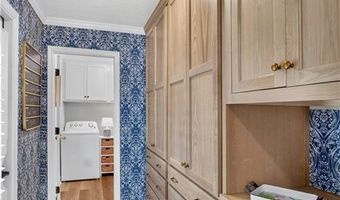 819 E UNIVERSITY Dr, Auburn, AL 36830