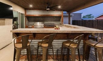 435 W Hawthorne St, Fallbrook, CA 92028