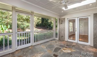 54 Fairway Rd, Asheville, NC 28804