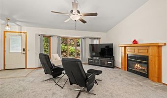 9 Farnham Dr, Bella Vista, AR 72714