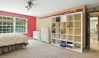 37 Magazine St, Bedford, NH 03110