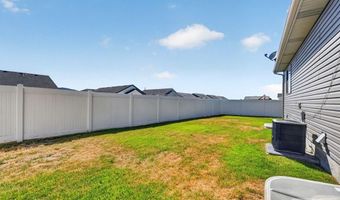 1027 Pinewood Ave, Chubbuck, ID 83202
