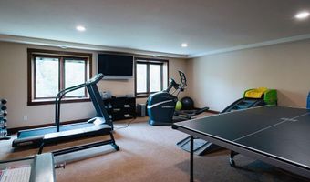 4114 Cochrane Pkwy, Ames, IA 50014