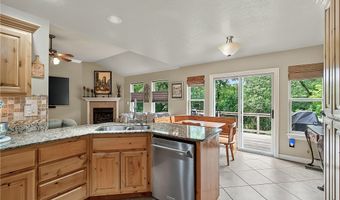 20 Queensferry Dr, Bella Vista, AR 72715