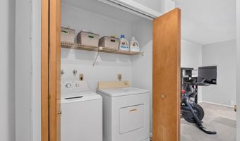14 Riverview Dr 14, Bridgeport, CT 06604