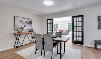 8702 PAPPAS Way, Annandale, VA 22003