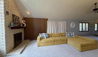 205 Washington Ave W, Albia, IA 52531