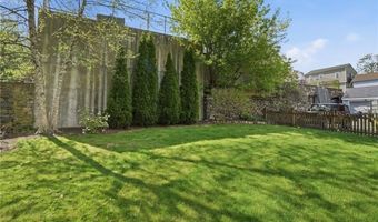 153 Marlborough St, East Greenwich, RI 02818