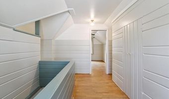 1134 Hutchins Ave, Ann Arbor, MI 48103