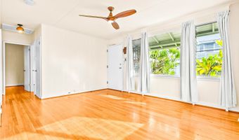 691 Kihapai St B, Kailua, HI 96734
