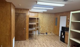 205 N Hayden St, Belzoni, MS 39038