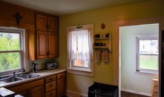 1011 W OKLAHOMA St, Appleton, WI 54914