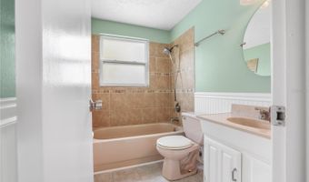 6324 FLORIDA Cir W, Apollo Beach, FL 33572