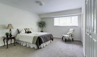 10667 MONTROSE Ave M-4, Bethesda, MD 20814