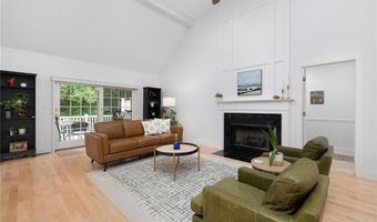 5 Woodbine Ln, Exeter, RI 02822