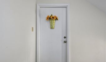 1315 Holgate Dr B, Ballwin, MO 63021