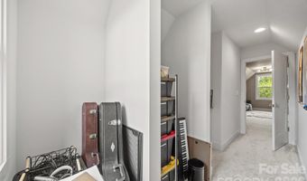 4017 Plaza Row Ct, Charlotte, NC 28205