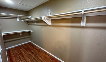 923 TELSTAR Loop NW, Albuquerque, NM 87121