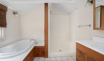 14 Elm St, Newport, RI 02840