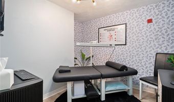 990 Main St 3, East Greenwich, RI 02818