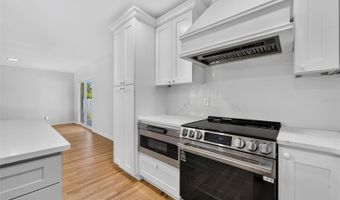 3430 N WESTMORELAND Dr, Orlando, FL 32804