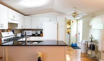 26 Edgewood Dr, Allenstown, NH 03275