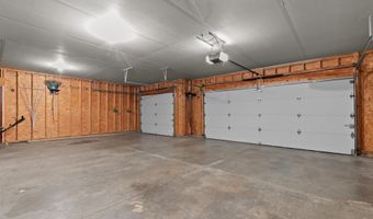 N9188 KERNAN Avenue, Appleton, WI 54915