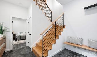190 Rumbough Pl, Asheville, NC 28806