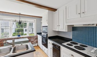 26 Grove St, Bath, ME 04530