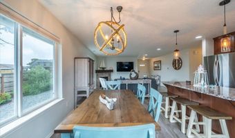2701 Lincoln Ave, Bandon, OR 97411
