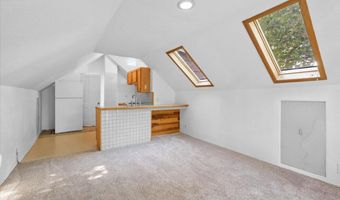 1040 E Main St, Ashland, OR 97520