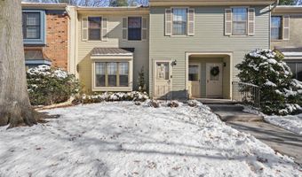 283 Gloucester Ct, Aberdeen, NJ 07747