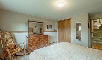 7549 W Village Crest Dr, Madison, WI 53719