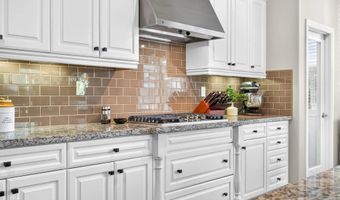 2077 Del Rincon Pl, Escondido, CA 92026
