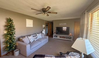 716 5th Ave, Ackley, IA 50601