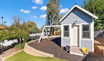 3045 Mary Ln, Escondido, CA 92025