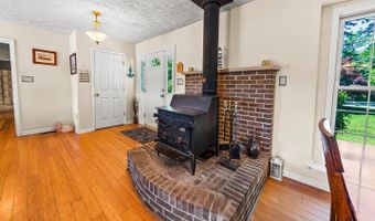 738 Dawson Creek Rd, Arapahoe, NC 28510