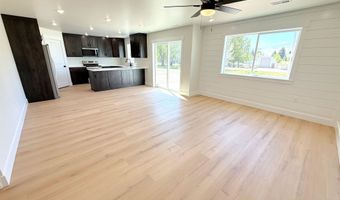 1885 Brynwood Ave, Chubbuck, ID 83202
