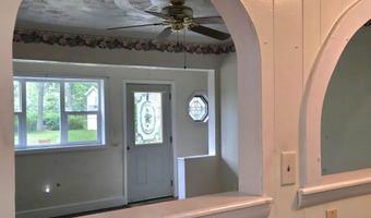 656 Temple Ln, Altoona, PA 16602