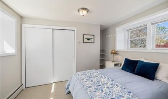 7 Cowsill Ln 1, Newport, RI 02840