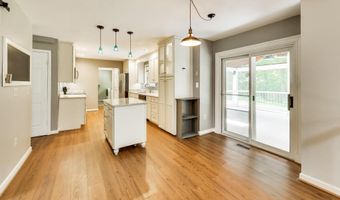 2012 BERMONDSEY Dr, Bowie, MD 20721