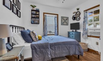 854 Main St, Belford, NJ 07718