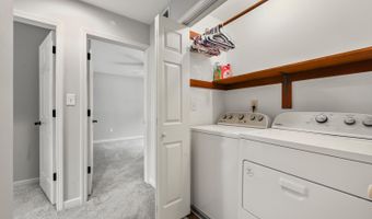 17 Pine Grove Dr, Batesville, IN 47006