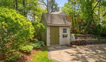 234 Lake Dr, Glocester, RI 02814