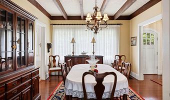 916 Audubon Pkwy, Audubon Park, KY 40213
